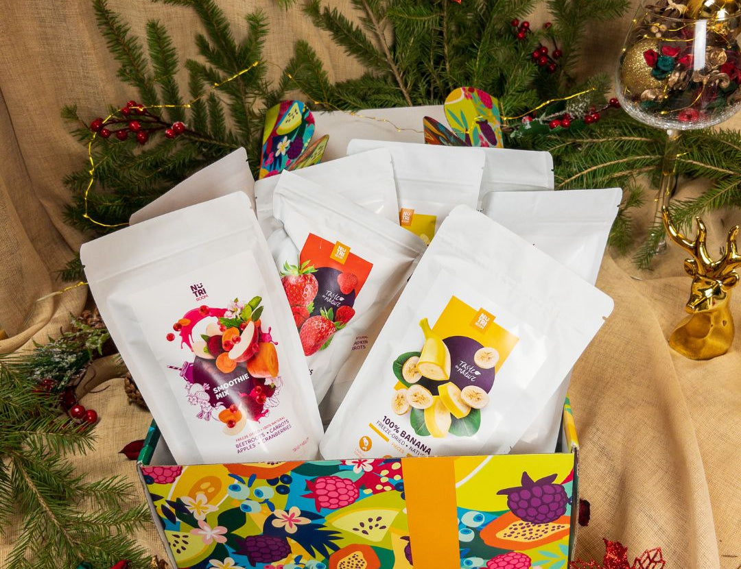freeze-dried-fruits-berries-vegetables-nutriboom-snacks-healthy-gift-snack-veggies-vegan-liofilizetas-ogas-augli-darzeni-veseligi-naski-uzkodas-spacefood-superfood-smoothies-ready-to-blend-eat-drink-mix