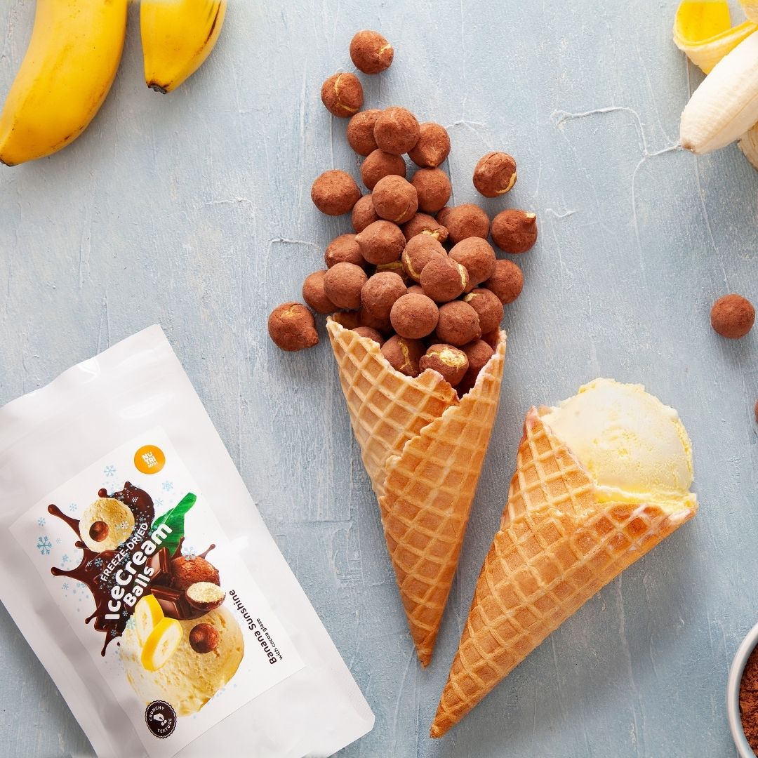 freeze-dried-ice-cream-candy-space-candies-astronaut-ice-cream-nutriboom-banana-sunshine-balls-bubbles-with-banana-flavour-minimelts-crunchy-snack-sweets-confectionary1