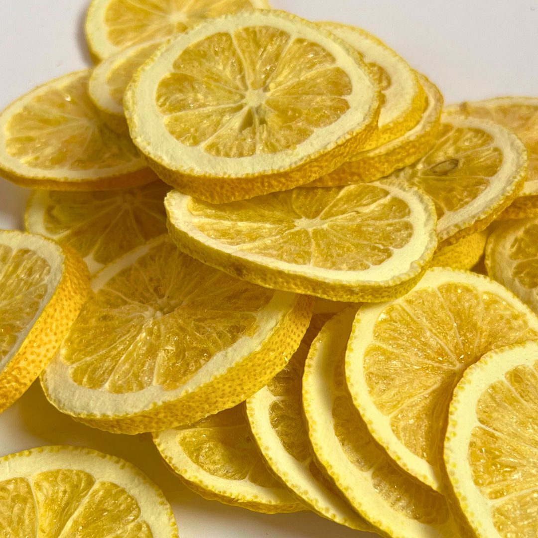 freeze-dried-lemon-slices-nutriboom-healthy-snacks-add-to-water-drinks-cocktails-cooking-baking2