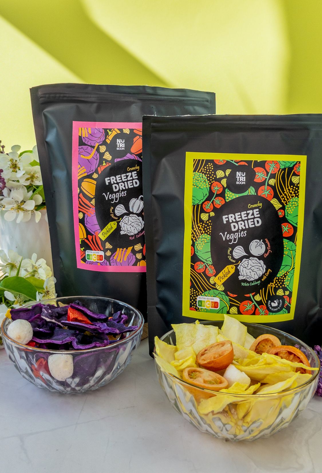 freeze-dried-pickled-vegetables-crisps-chips-crunchy-snacks-nutriboom-veggoes-liofilizeti-marineti-darzeni-cipsi-uzkodas-kraukskigi