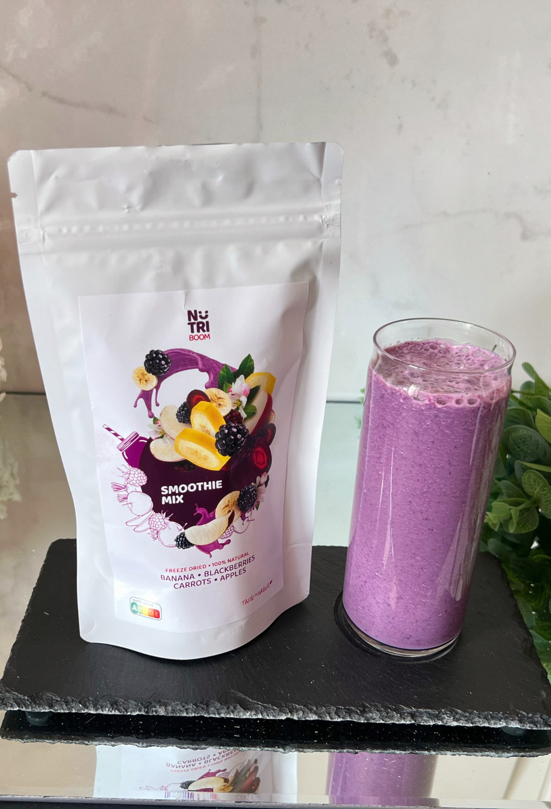 freeze-dried-smoothies-ready-to-blend-nutriboom-no-added-sugar-healthy-snacks-plant-based-sustainable-food-nutrient-dense-recipe-mobile1