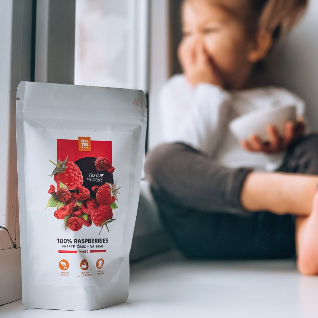 raspberries-freeze-dried-nutriboom-healthy-snacks-natural-treats-sweets-office-tasty-crunchy-on-the-go-sustainable-clean-label-whole-foods-fruits-1