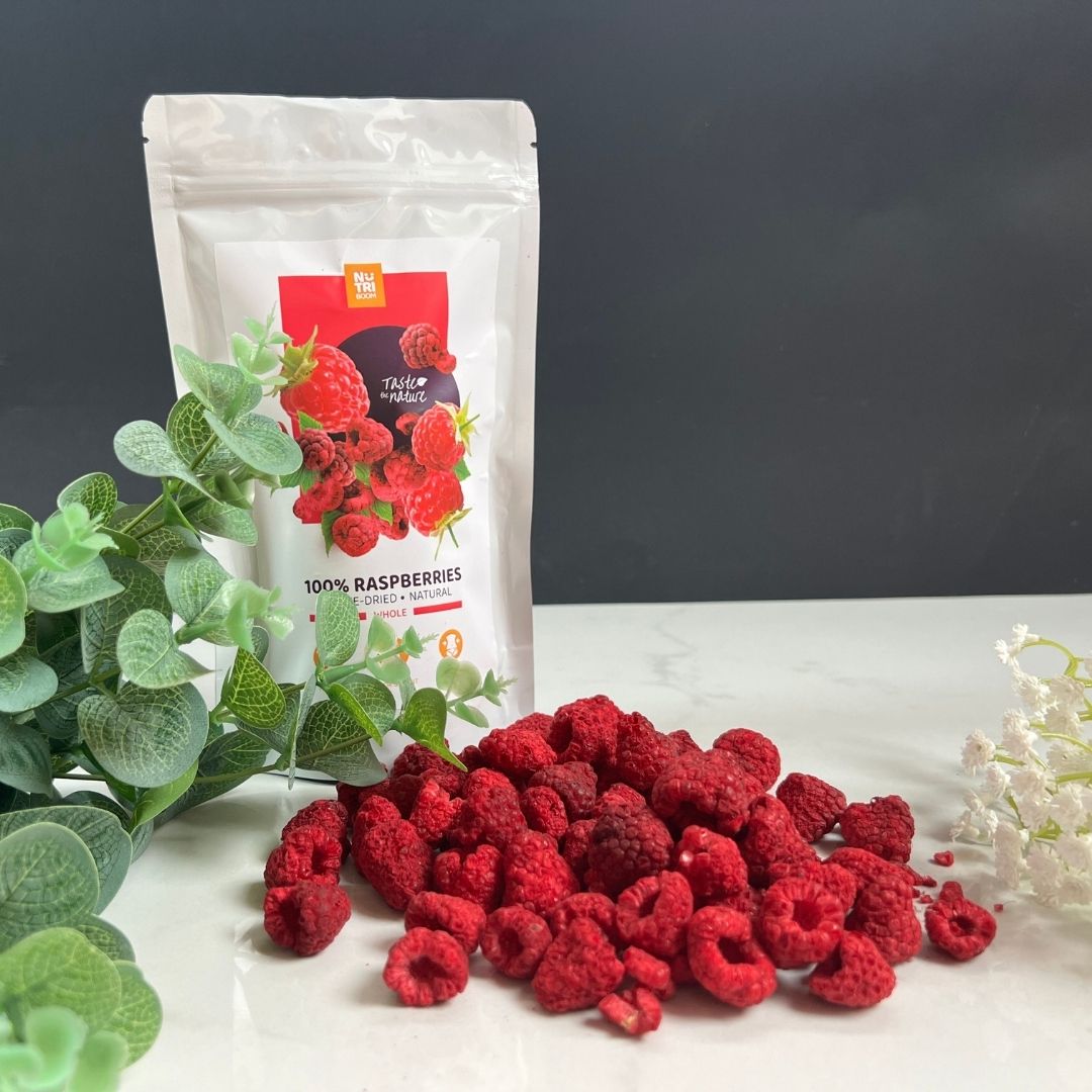 raspberries-freeze-dried-nutriboom-healthy-snacks-natural-treats-sweets-office-tasty-crunchy-on-the-go-sustainable-clean-label-whole-foods-fruits-1