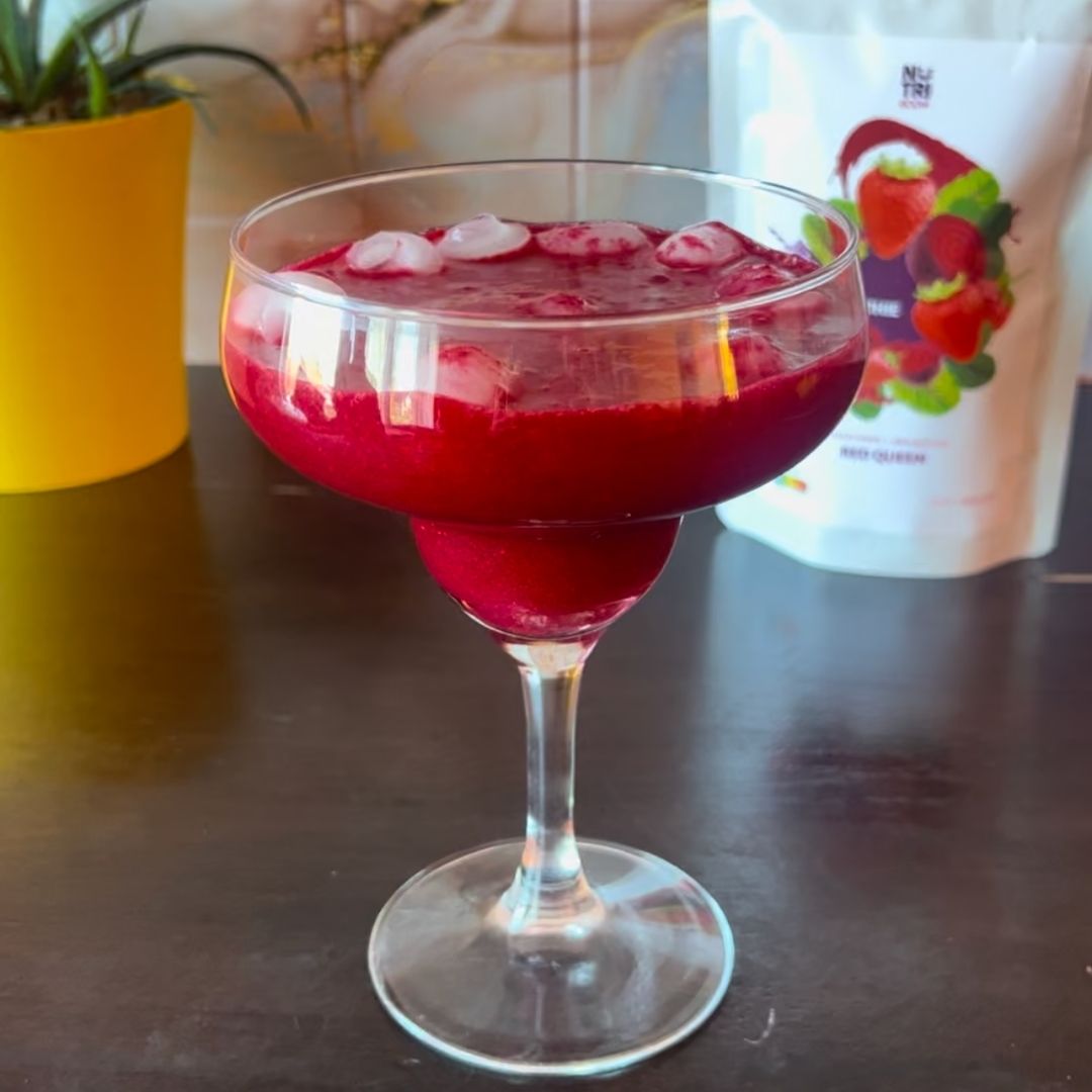 Smoothie Blend Red Queen - from strawberries, beetroots – NutriBoom