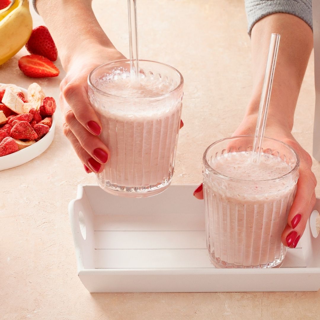 smoothie-blend-yummy-from-freeze-dried-bananas-strawberries-nutriboom-healthy-tasty-weight-loss-natural-clean-label11