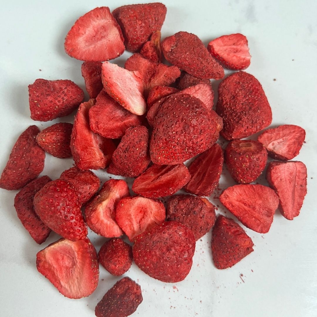 strawberries-strawberry-freeze-dried-nutriboom-snack-healthy-100-natural-no-added-sugar-percet-treat-gift-add-to-muesli-yoghurt-smoothie-water-decorate-cakes-muffins-bakery-confection